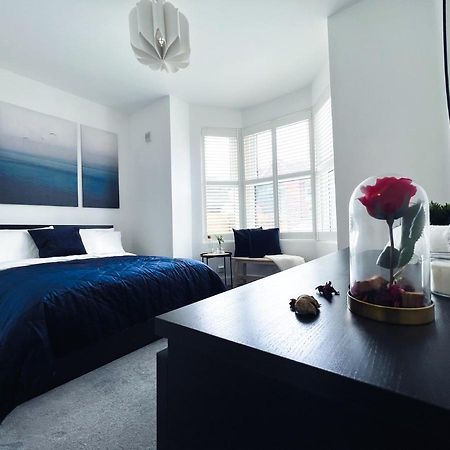 Stylish 3 Bed Flat With Garden Apartman London Kültér fotó